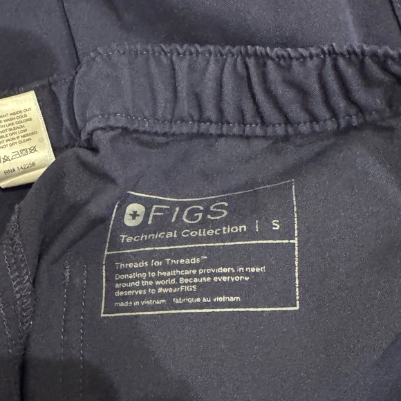 Men’s Figs Technical Collection - Picture 2 of 3